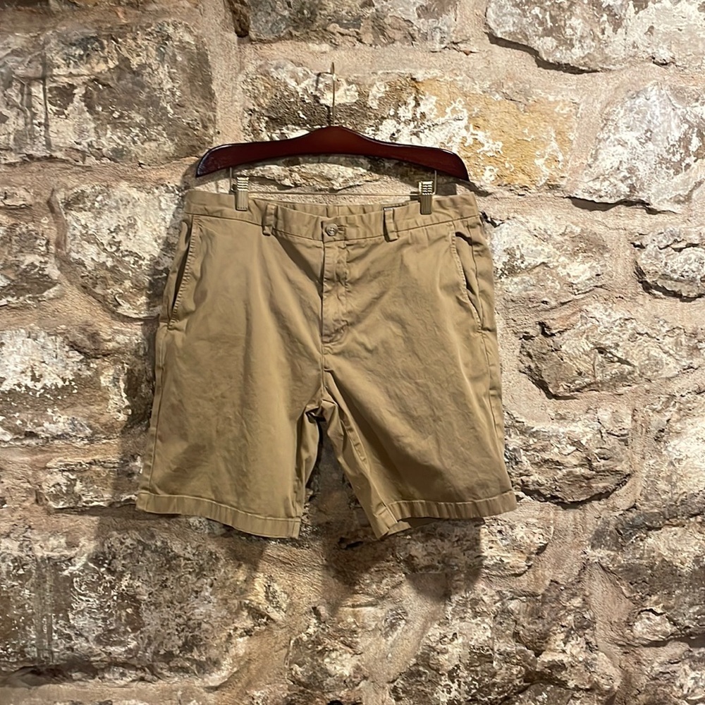 Vineyard vine chino breaker shorts